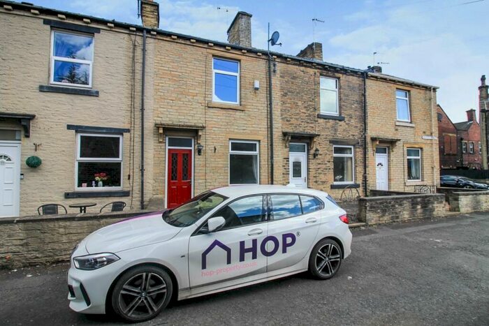2 Bedroom Terraced House To Rent In Beatrice Street, Cleckheaton, BD19