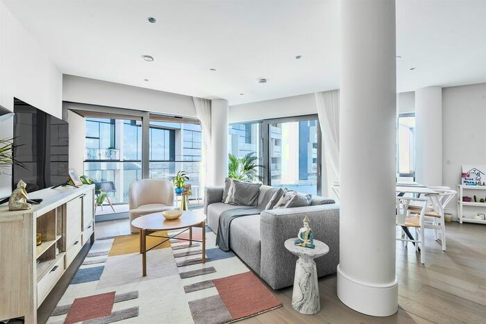 2 Bedroom Flat To Rent In No., Upper Riverside, Cutter Lane, Greenwich Peninsula, SE10