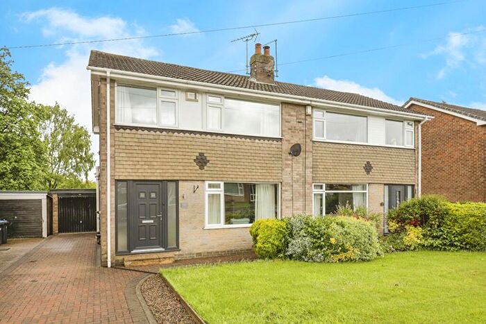 3 Bedroom Semi-Detached House For Sale In Larkfield Road, Harrogate, HG2