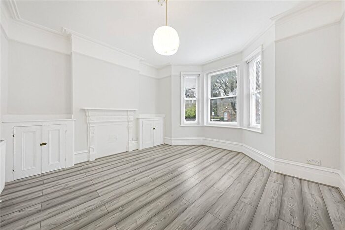 2 Bedroom Flat To Rent In Essendine Road, London, W9
