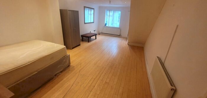 1 Bedroom Property To Rent In Hawthorn Close, Birmingham, B9