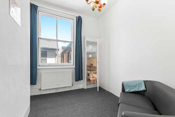 1 Bedroom House To Rent In Chalk Farm Road, Camden, NW1