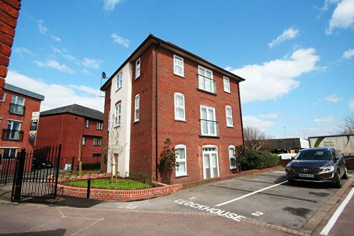 2 Bedroom Flat To Rent In Carnegie Road, Newbury, RG14