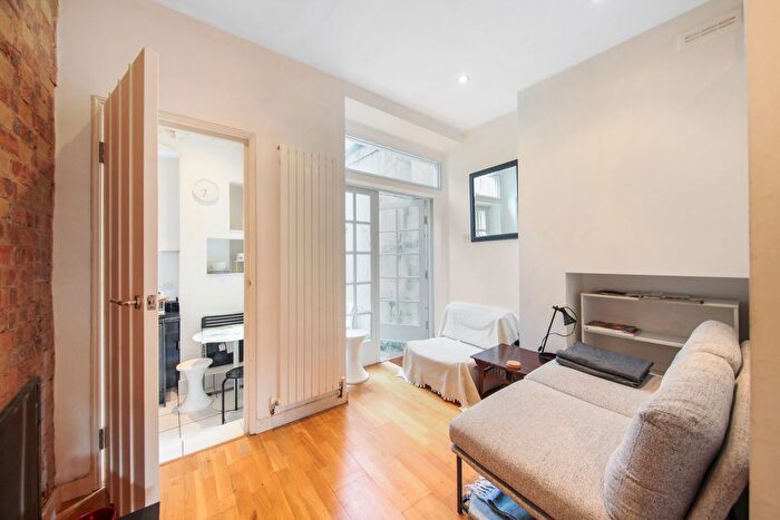 1 Bedroom Flat To Rent In Bell Street, Marylebone, NW1