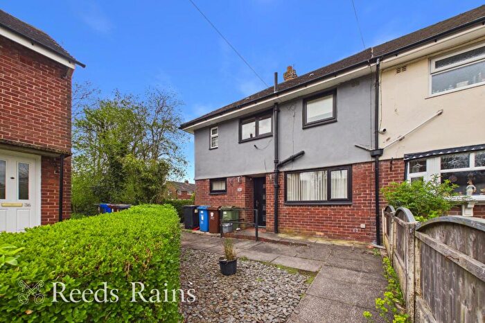 2 Bedroom End Of Terrace House For Sale In Windsor Avenue, Adlington, Chorley, Lancashire, PR7