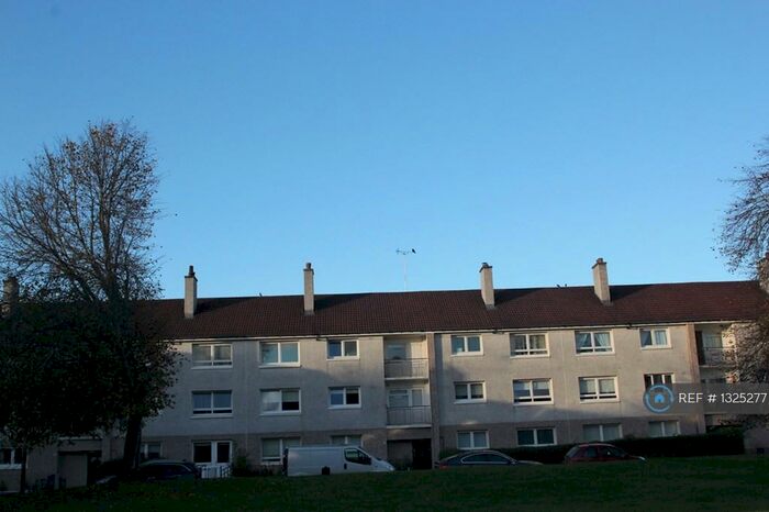 3 Bedroom Flat To Rent In Raithburn Road, Glasgow, G45