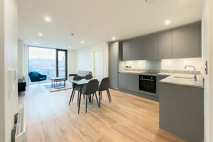 2 Bedroom Apartment To Rent In Oxygen Tower, M1