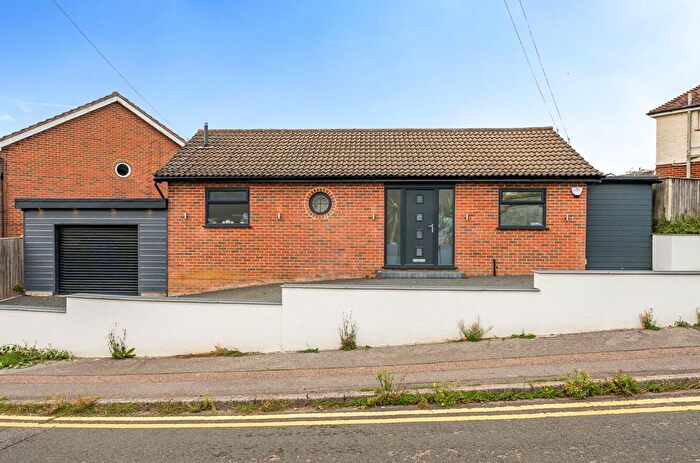 2 Bedroom Detached Bungalow For Sale In The Chase, Tonbridge, TN10