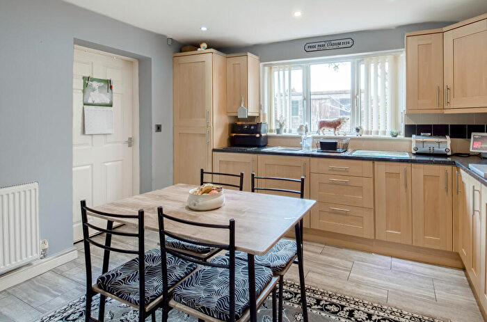 4 Bedroom Detached House For Sale In Springvale Close, Chesterfield, S45