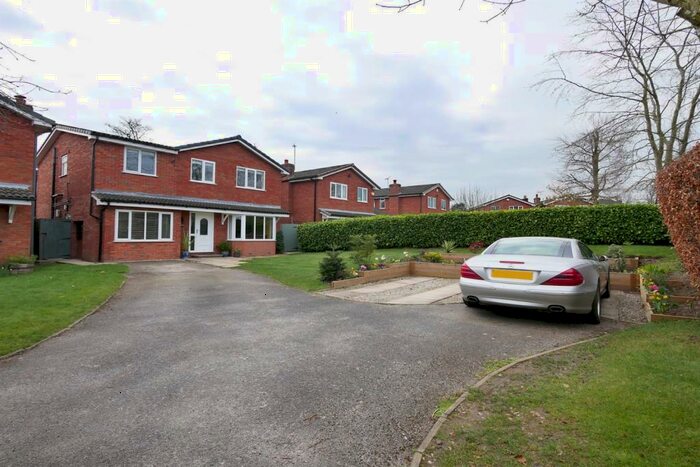 4 Bedroom Detached House For Sale In Glastonbury Drive, Middlewich, CW10