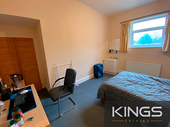 10 Bedroom Detached House To Rent In Alma Road, SO14
