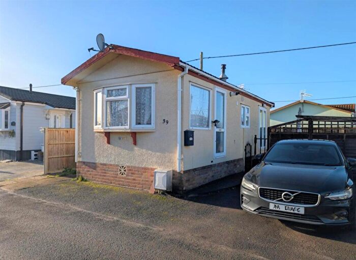 1 Bedroom Park Home For Sale In Staverton Park, Staverton, Cheltenham, GL51