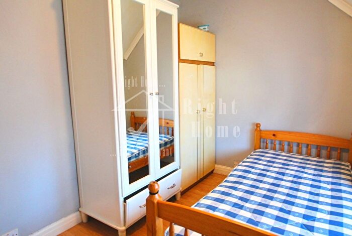 3 Bedroom Semi-Detached House For Sale In Queensbury Road, Wembley, HA0