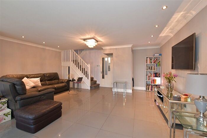 4 Bedroom Semi-detached House For Sale In Marle Gardens, Waltham Abbey, Essex, EN9