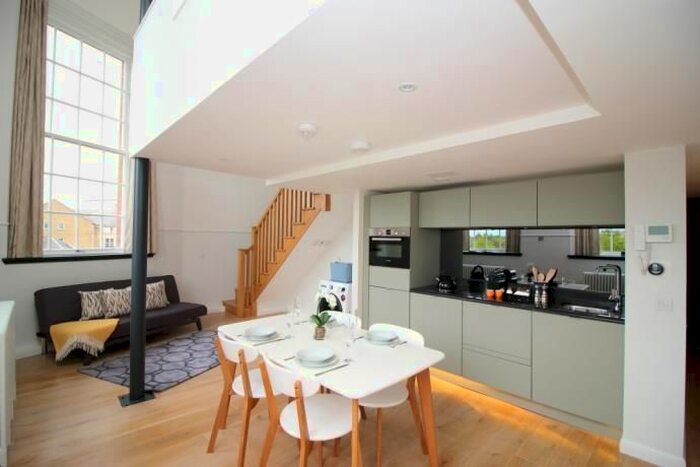 1 Bedroom Flat To Rent In Flat, Mcdonald Road, Edinburgh, EH7