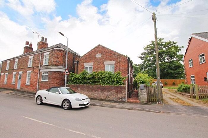 2 Bedroom Detached House For Sale In High Street, Wootton, Ulceby, DN39