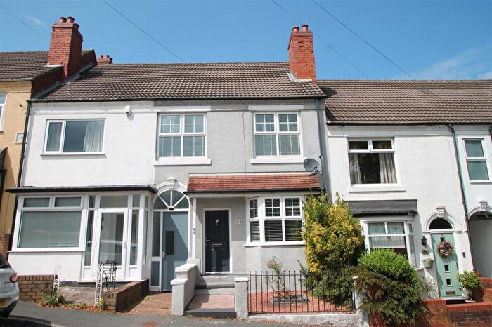 3 Bedroom Terraced House For Sale In Beecher Street, Halesowen, B63