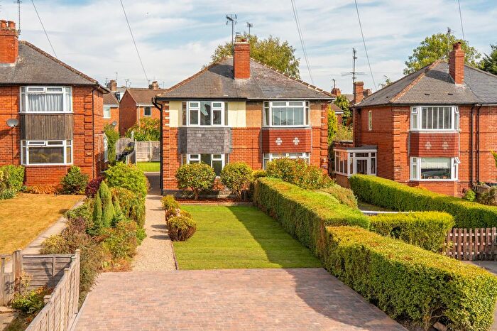 3 Bedroom Semi-Detached House For Sale In Greenfields Avenue, Harrogate, HG2