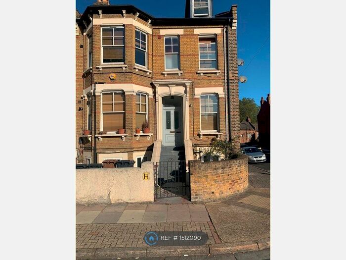 4 Bedroom Flat To Rent In Thistlewaite Road, London, E5