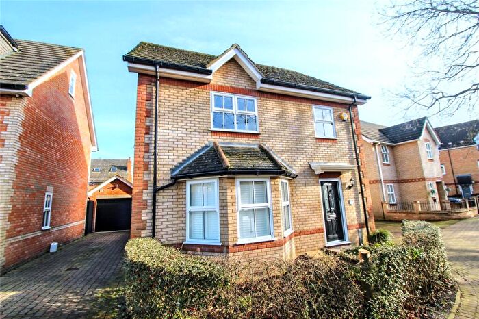 4 Bedroom Detached House To Rent In Forest Glade, Langdon Hills, Basildon, Essex, SS16