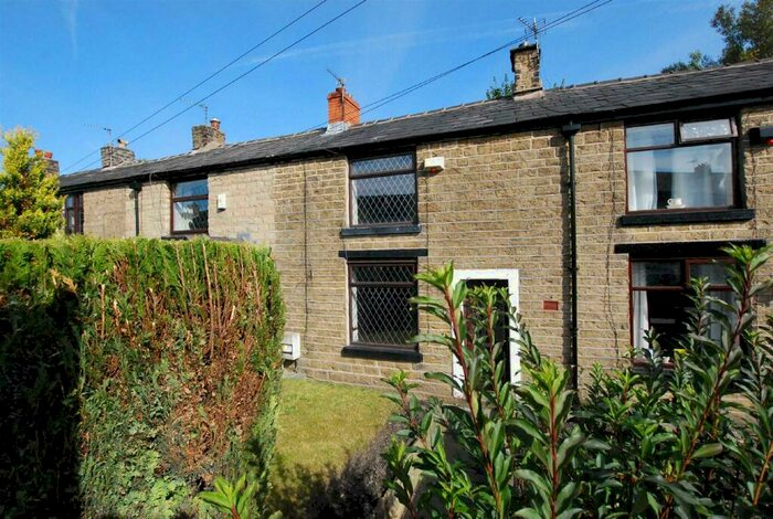 2 Bedroom Cottage To Rent In Walmersley Road, Bury, BL9