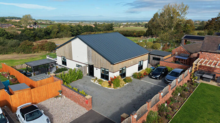 4 Bedroom Detached Bungalow For Sale In Thorneyfields Lane, Hyde Lea, ST18