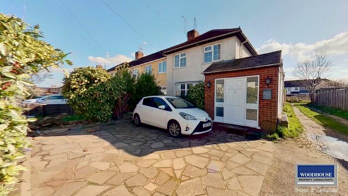 3 Bedroom End Of Terrace House To Rent In Endeavour Road, Cheshunt, Waltham Cross, EN8