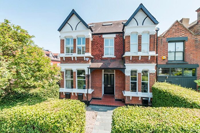 1 Bedroom Flat To Rent In Barry Road East Dulwich, SE22