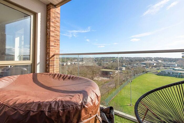 2 Bedroom Flat For Sale In Grahame Park Way, Colindale, London, NW9