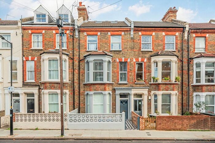 3 Bedroom Flat For Sale In Bravington Road, Maida Vale, W9