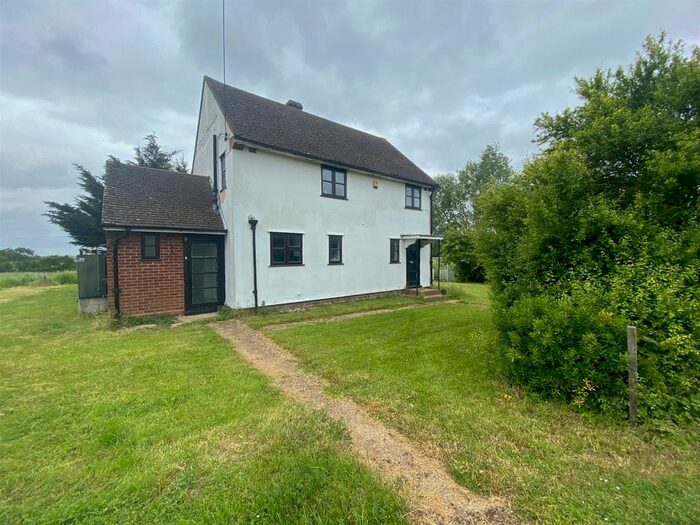 3 Bedroom Detached House To Rent In Little Warley Hall Lane, Little Warley, Brentwood, CM13