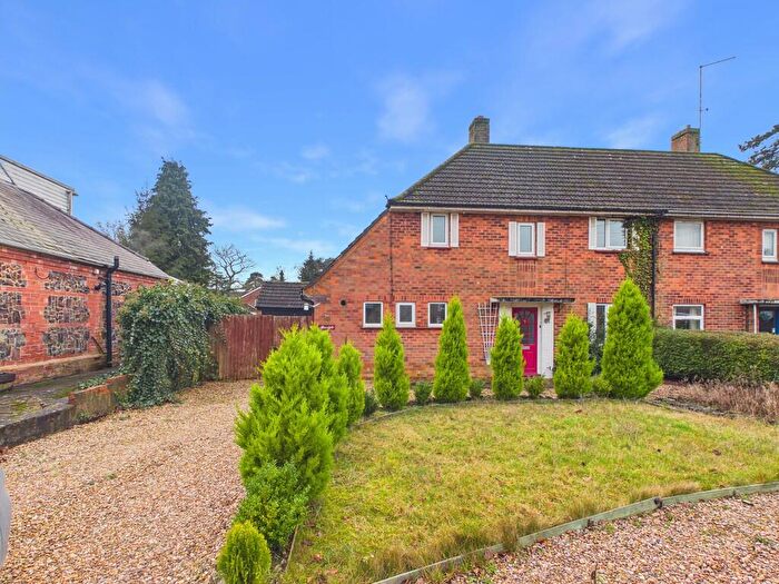 3 Bedroom Semi Detached House For Sale In Kirkby Lane, Woodhall Spa, LN10