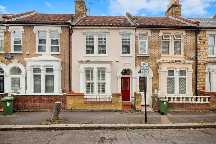 3 Bedroom Terraced House To Rent In Shirley Road, Stratford, E15