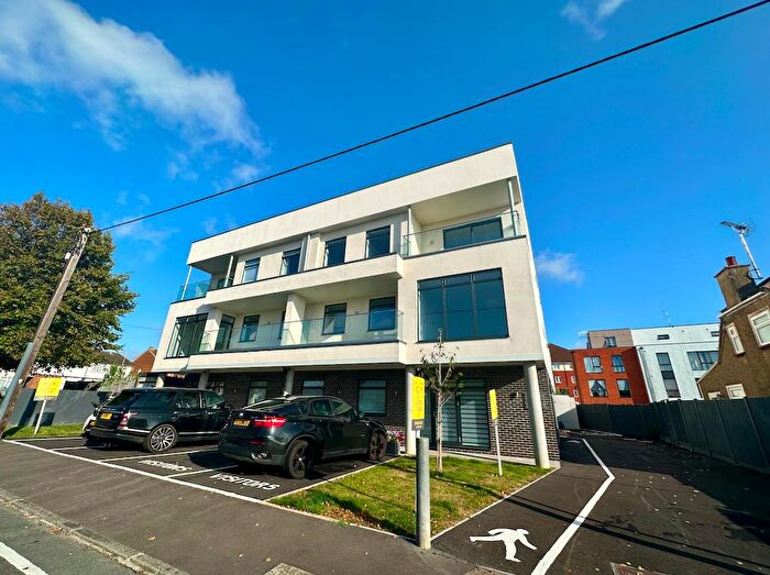 2 Bedroom Flat For Sale In Cherry View, Beech Road, Hadleigh, SS7