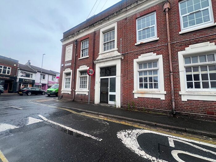 1 Bedroom Flat To Rent In Kingston Road, North End, Portsmouth, Hampshire, PO2