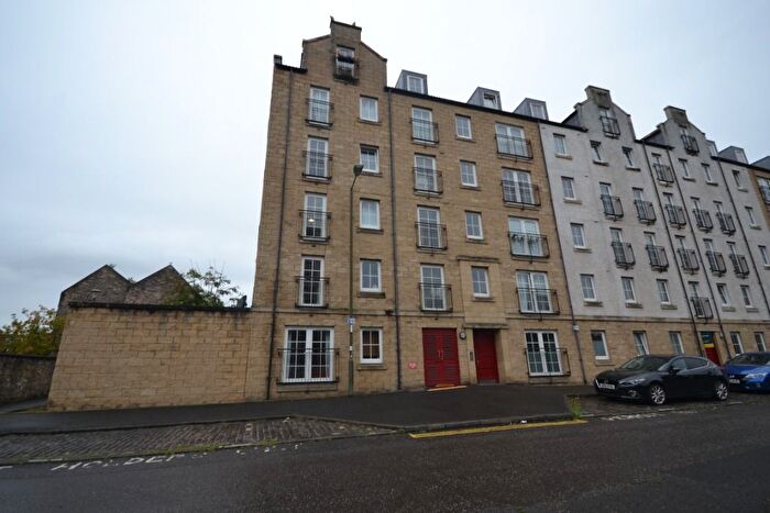 2 Bedroom Flat To Rent In Giles Street, Leith, Edinburgh, EH6