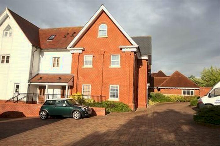 1 Bedroom Flat To Rent In Braiswick, Colchester CO4