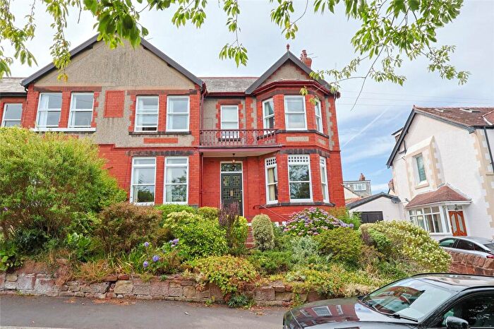 5 Bedroom Semi-Detached House For Sale In South Drive, Heswall, Wirral, CH60