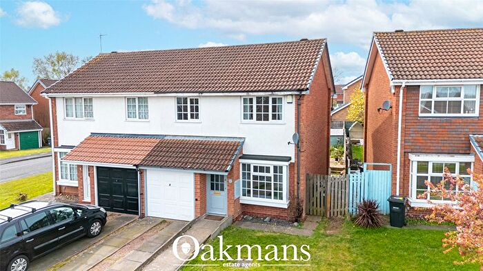 3 Bedroom Semi-Detached House For Sale In Bradshawe Close, Birmingham, West Midlands, B28