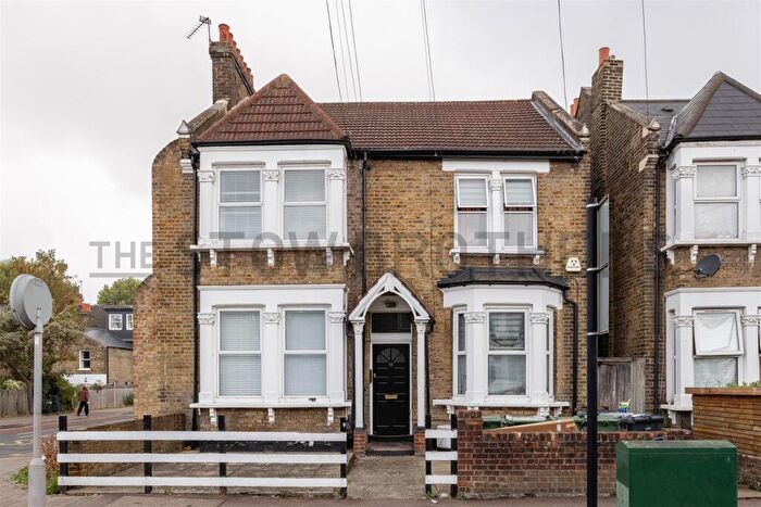 1 Bedroom Apartment To Rent In Carisbrooke Road, Walthamstow, London, E17