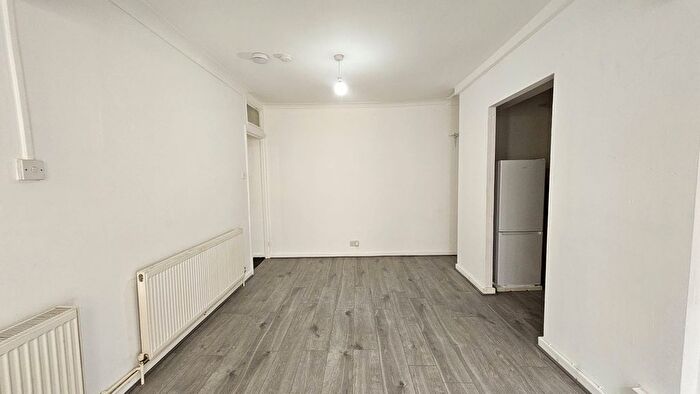 2 Bedroom Flat To Rent In Station Road, Harrow, HA1