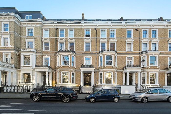 1 Bedroom Flat To Rent In Lexham Gardens, W8
