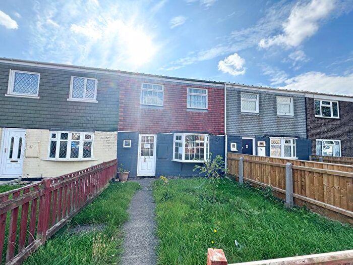 3 Bedroom Terraced House For Sale In Frederick Street, Grimsby, DN31