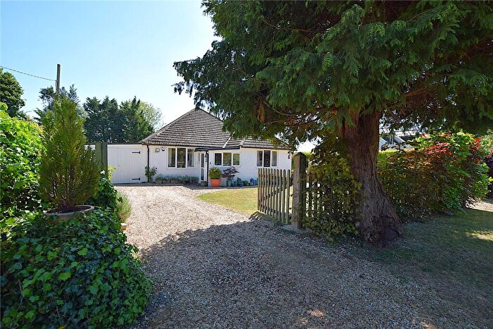 3 Bedroom Detached House For Sale In Paice Lane, Medstead, Alton, Hampshire, GU34