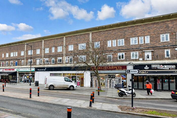 3 Bedroom Duplex To Rent In The Broadway, Debden, Loughton, IG10