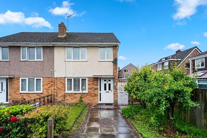 3 Bedroom Semi Detached House For Sale In Hereford Close, Ashton-In-Makerfield, WN4