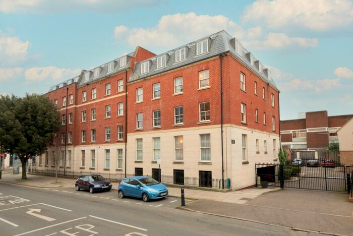 2 Bedroom Apartment To Rent In Flagstaff Court, Canterbury, CT1