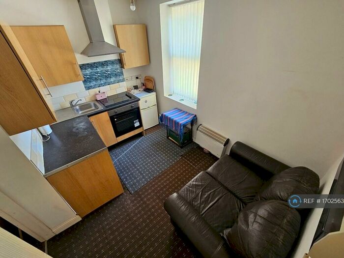 1 Bedroom Flat To Rent In Shayan House, Stoke-On-Trent, ST1