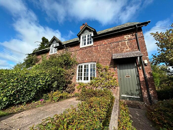 3 Bedroom Semi-Detached House To Rent In Sunnyfield, EX5