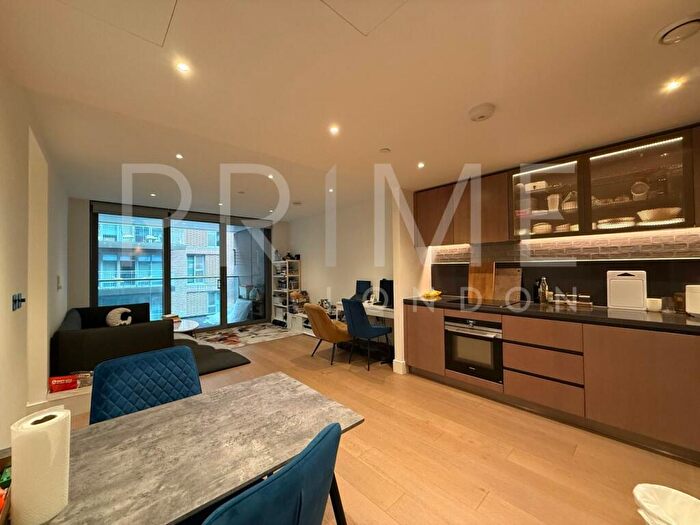 1 Bedroom Apartment To Rent In Chartwell House, Prince Of Wales Drive, Battersea, SW11